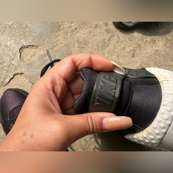 Nike Huarache - Picture 8 of 16